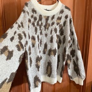 Jodifl Boutique Medium Leopard Print super soft sweater new w/o tags.